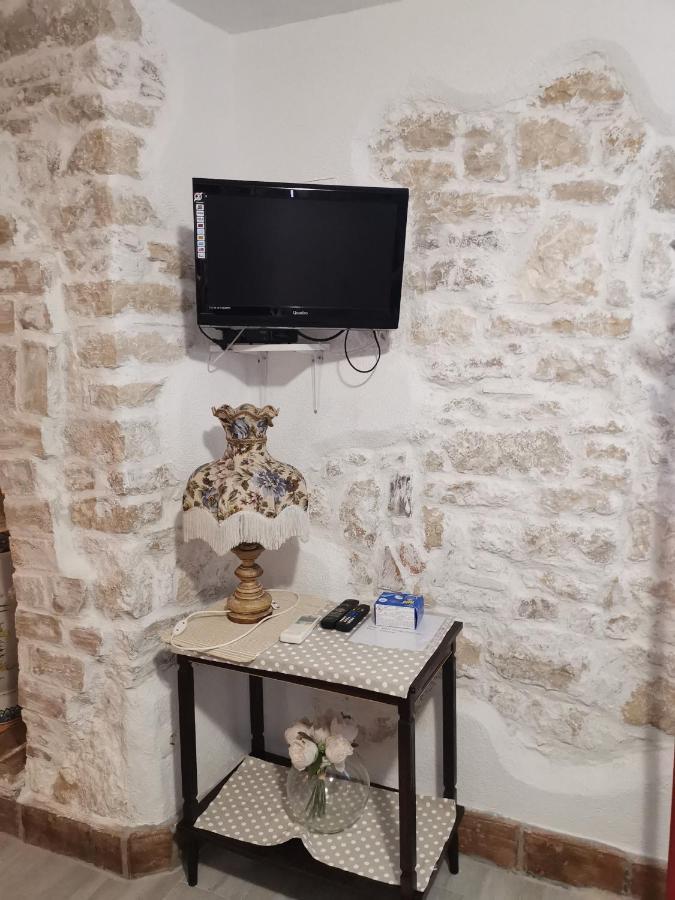 Apartment Giulio - 10Mt To The Beach Ρόβινι Εξωτερικό φωτογραφία